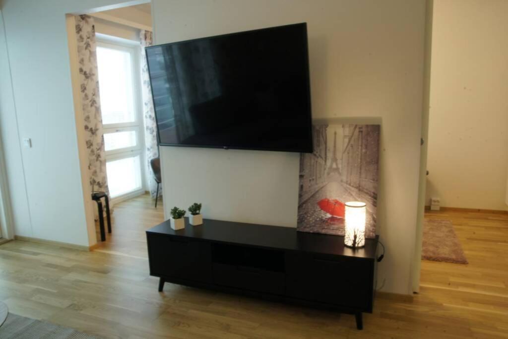 Keskustan Kaksio 45 M2 Autopaikalla, Rautatienkatu 19, 9 Krs Apartment Oulu Exterior foto