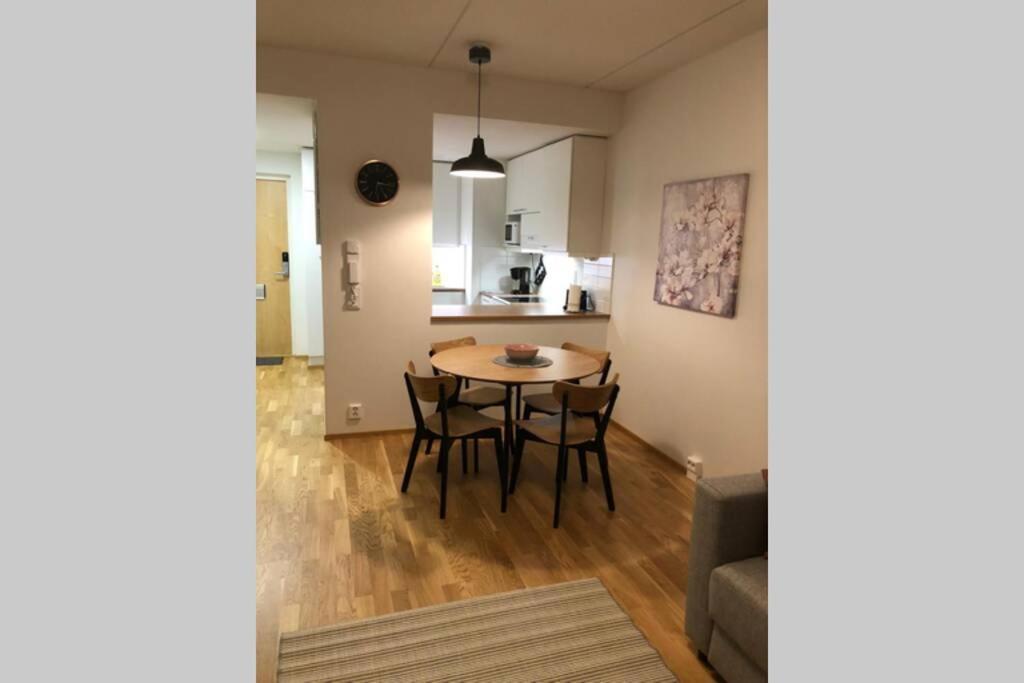 Keskustan Kaksio 45 M2 Autopaikalla, Rautatienkatu 19, 9 Krs Apartment Oulu Exterior foto