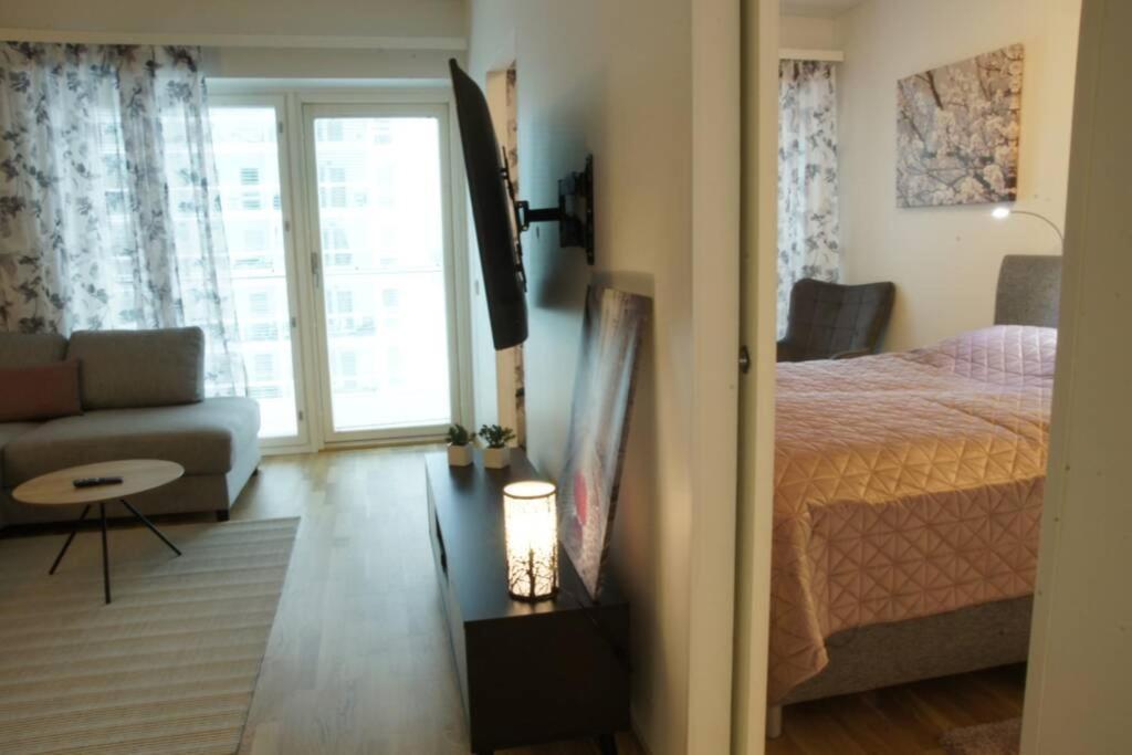 Keskustan Kaksio 45 M2 Autopaikalla, Rautatienkatu 19, 9 Krs Apartment Oulu Exterior foto